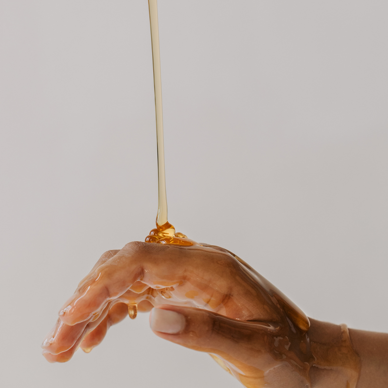 Manuka Honey in Your Daily Beauty Routine: Tips for Glowing Skin